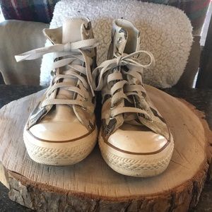 Converse high tops sand camo color
